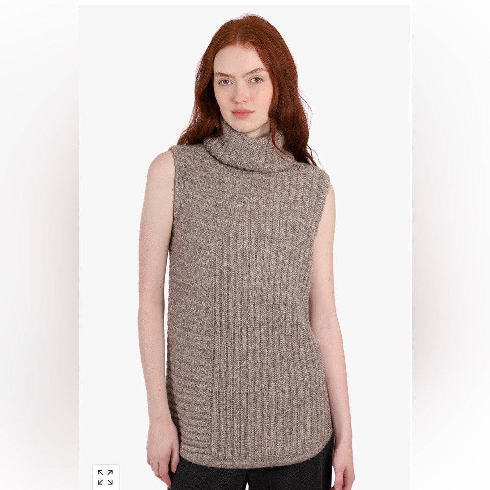 Theory Beylor T Caresse Mohair Yak Turtleneck Sweater Sleeveless Vest